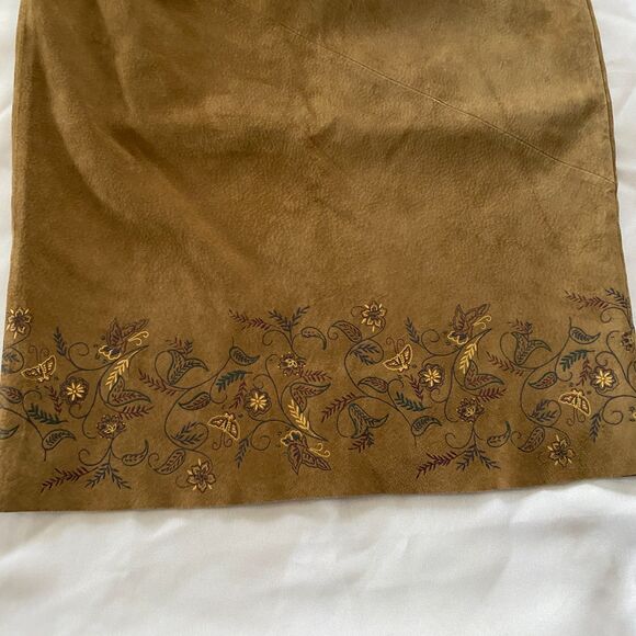 Y2K EXPRESS Leather Pencil Skirt Floral Hem, sz 5/6 western Cowgirl Boho Tan - Picture 2 of 9